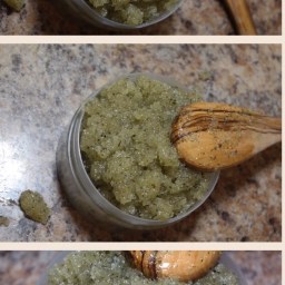 Invigorating Tea Tree Body Scrub