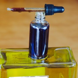 Natural Oils for Hair Growth: A Blending Guide