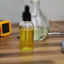 How to Make a  Nourishing Facial Oil